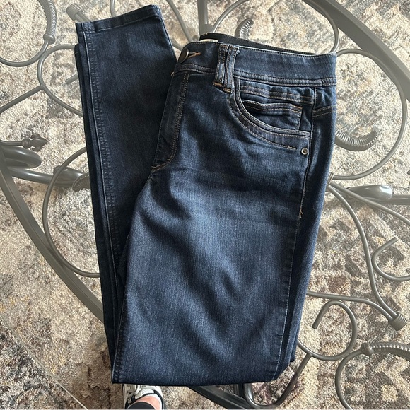 Democracy Women’s Six Pocket Skinny Jeans - Picture 2 of 6